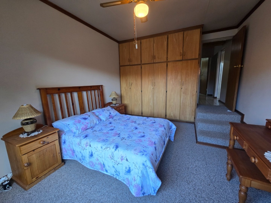 4 Bedroom Property for Sale in Universitas Ridge Free State